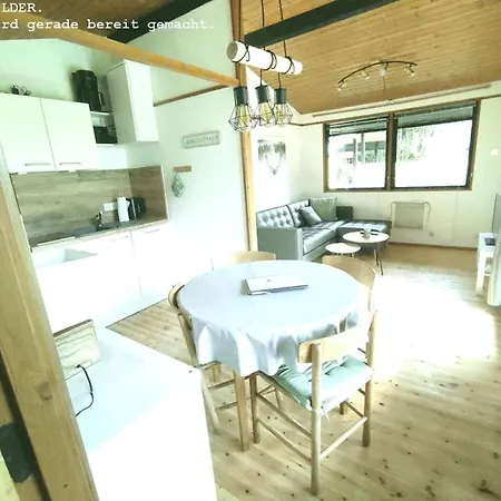 בית נופש Wald-chalet-nr-3 *